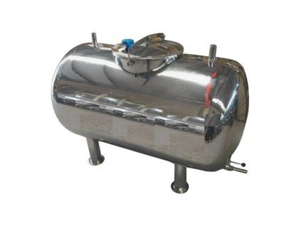 nerezovy tank 300l na 4 nohach